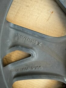 1ks Alu disk Originál 31471482 Volvo s60 v60 8J x 18 ET42 - 4
