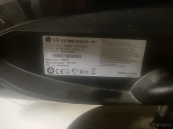 Monitor LG FLATRON W2261VP-PF - 4