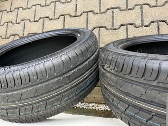 2x letní pneu 235/45/17 - NOVÉ - 4