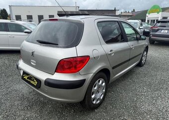 Peugeot 307 1.6i KLIMA benzín manuál 80 kw - 4