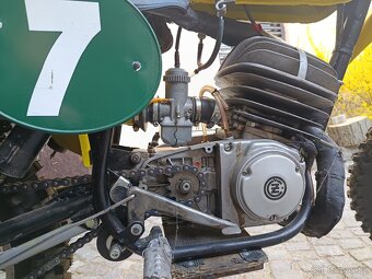 ČZ 250 - 4