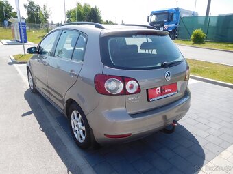Volkswagen Golf Plus 1.6 TDi, 66 kW, Klimatizace - 4
