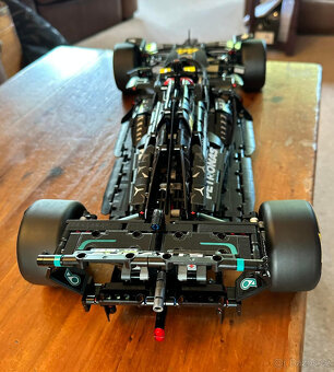 Stavebnice Mercedes-AMG F1 W14 E– plně kompat. s LEGO 42171 - 4