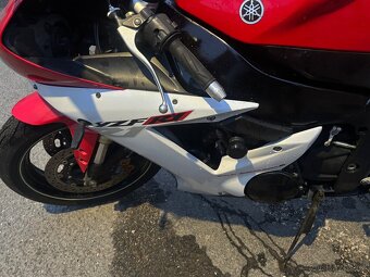 Yamaha R1 2003 - 4