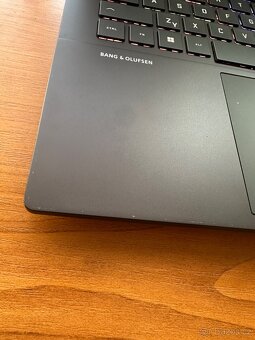 Herní notebook HP OMEN 16-n0052nc Mica Silver - 4