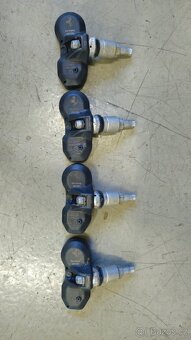 Pneu Pirelli P Zero - 4