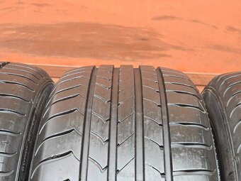 Letní Goodyear 215/60/16 - 4