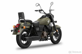 Motocykl UM Renegade Commando 300 - 4