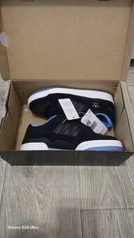 Adidas Forum - 4