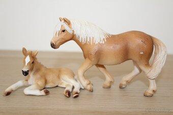 Figurky koní Schleich IV - 4