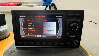 SEAT EXEO - navigace / rádio - MEDIA SYSTEM E (RNSE/RNS-E) - 4