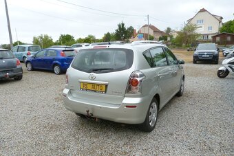 Toyota Corola Verso 1.8i 16v automat 7 míst - 4