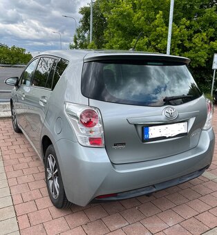 Toyota Verso 1.8 benzin r.v. 05/2013 - 4