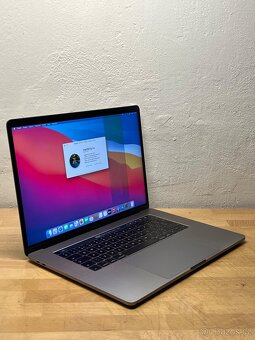 MacBook Pro 15” 2017/16GB RAM/Intel i7/512GB SSD/ - 4