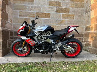 Aprilia Tuono V4 1100 Factory - 4