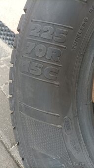 sada 4ks pneu 225/70 R15C 112/110s - 4