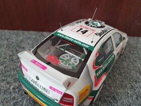 Škoda Octavia wrc 1:18 rally Auriol Ottomobile tovarni - 4