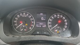 Osobní automobil ŠKODA RAPID - 4