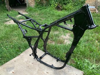 Rám+doklad Suzuki DR659 1990 - 4