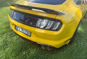 Ford Mustang V8 evropský model . Manuál Remus - 4
