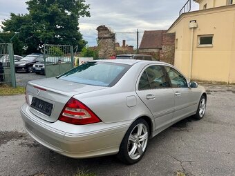Mercedes-Benz Třídy C, 220CDi Facelift.Avantgarde - 4