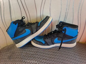 Tenisky kotníkové 45 Nike jordan - 4
