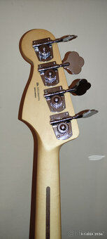 Fender Jazz Bas - 4