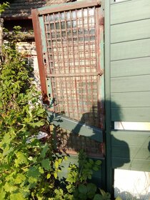 Trafika/buňka/domek - 4