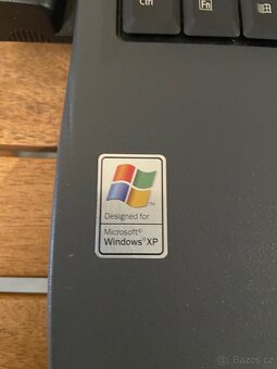 Starý počítač ACER - 4