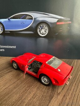 Ferrari 250 GTO (1962) Made in Italy model 1:24 Bburago - 4