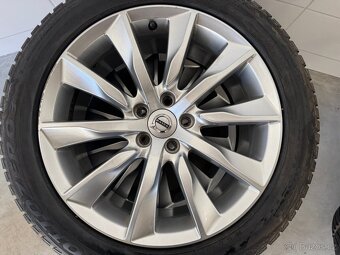Originál Volvo alu disky a gumy 245/45/18 Pirelli 100V - 4