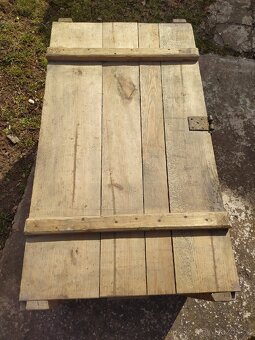 Stará dřevěná bedna - 4