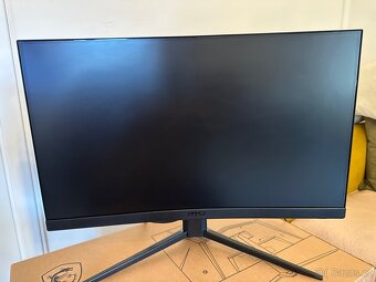 Herní monitor MSI Optix G24C4 E2 - 4