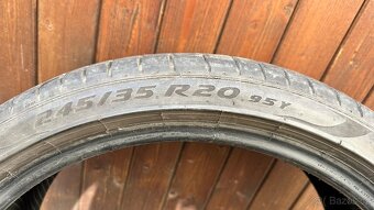 1KS Pirelli PZero 245/35/20 (4.6mm) DOT 1521 - 4