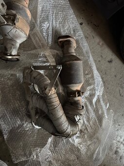 Cargraphic 200cell katalyzátory, svody 981 gt4 - 4