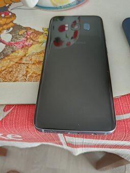 Prodám Samsung Galaxy S8 - 4