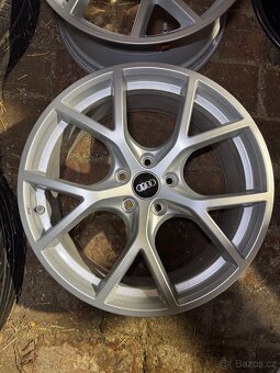 Originální sada alu kol Audi RS3 8Y0 - 4