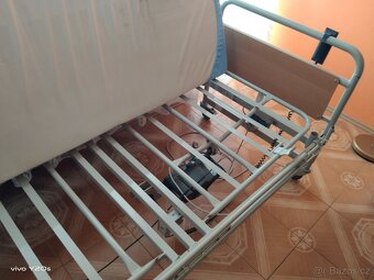 Postel pro nemohoucí, el. ovládání - 4