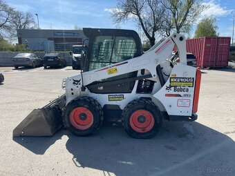 Smykový nakladač Bobcat S530 - 4