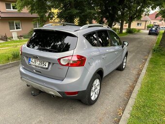Ford Kuga 2.0TDCI 120kW 4x4 TITANIUM - 4