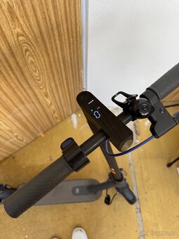 Xiaomi Mi Electric Scooter 3 - 4