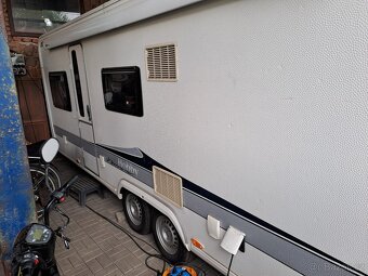 HOBBY De-Luxe 650 KMFe, palandy,markýza,klimatizace - 4