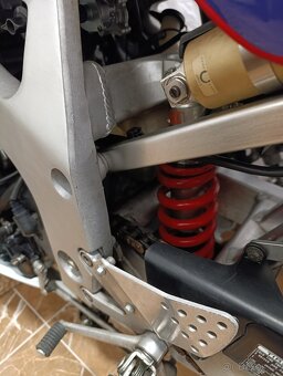 Honda CBR 900RR Fireblade - 4