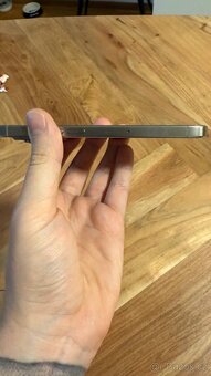 iPhone 16 pro - 4