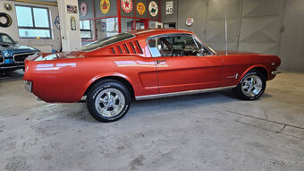 1966 Ford Mustang Fastback 289 V8, manuál, perfektní stav - 4
