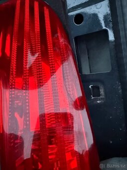 zadní světla - Mercedes w211 sedan - elegance - 4