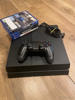 Prodám PS4 paměť 1TB + hry+ ovladač - 4