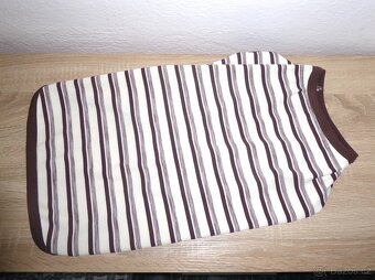 Oblečky : trička, teplá vesta, svetřík - 4