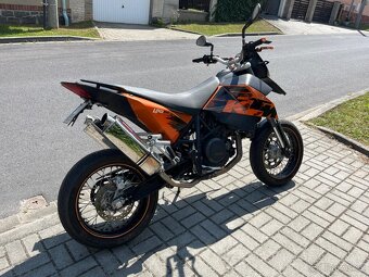 KTM 690 SM 46 kW | r.v. 2007 | 21 500 km | STK do 6/2029 - 4