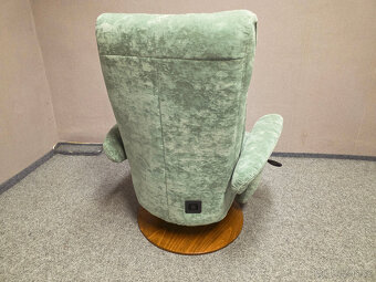 Nové relax křeslo Himolla 7727 Easy Swing mentol - 4